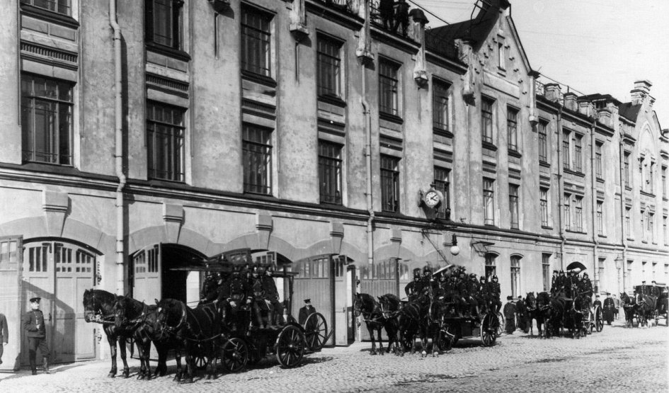 Здание Ямской пожарной части – пешеходные экскурсии от 1100 рублей