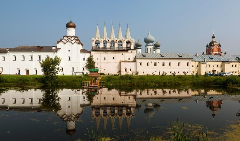 Тихвинский Богородичный Успенский мужской монастырь – экскурсии и программы для детей