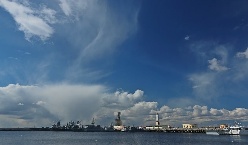 Легендарный Кронштадт: на земле, под куполом храма и в полете — Индивидуальные (VIP) экскурсии и туры в Санкт-Петербурге от 18500 руб.