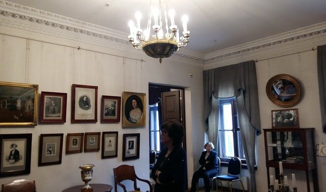 Дом-музей актеров Самойловых – новогодние программы для школьных групп от 700 рублей