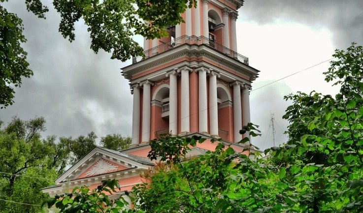 Крестовоздвиженский собор – пешеходные экскурсии от 800 рублей Крестовоздвиженский собор – пешеходные экскурсии от 800 рублей