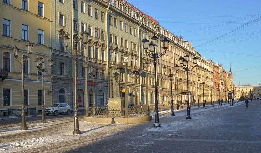 Малая Конюшенная улица – сборные экскурсии для школьников в Санкт-Петербурге от 500 рублей Малая Конюшенная улица – сборные экскурсии для школьников в Санкт-Петербурге от 500 рублей