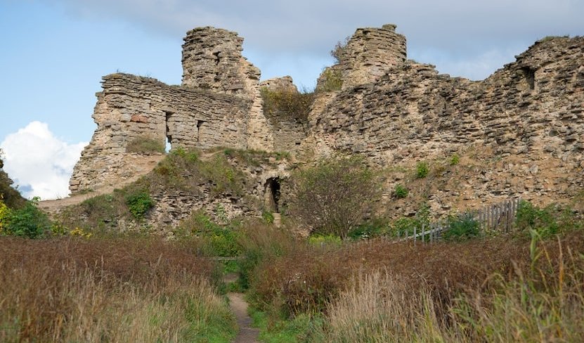 Крепость Копорье — автобусные экскурсии от 1050 руб.