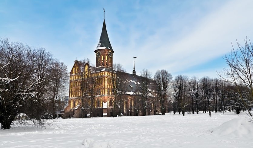 Зимний вечер на острове Канта – туры в Калинград