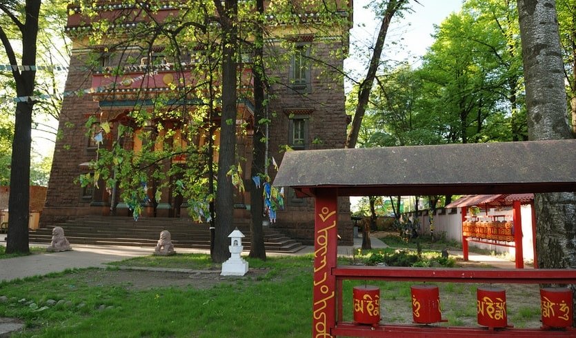 Буддийский монастырь – музеи