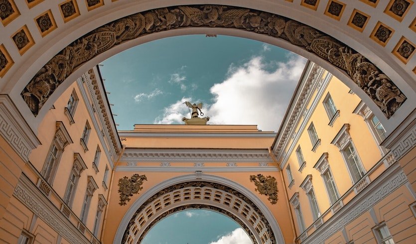 Инстатур «Под хэштегом #petersburg_best» — Индивидуальные (VIP) экскурсии и туры от 1900 рублей