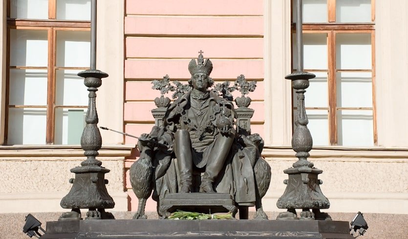 Весь Михайловский (Инженерный) замок — индивидуальные экскурсии от 1300 руб.