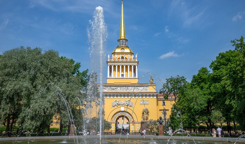 Старое здание Главного адмиралтейства – туры в Санкт-Петербург для школьников от 17400 рублей