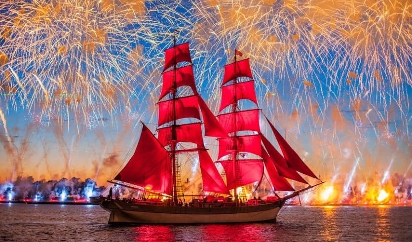 Алые Паруса — просмотр из особняка на Дворцовой набережной – дворцы и особняки