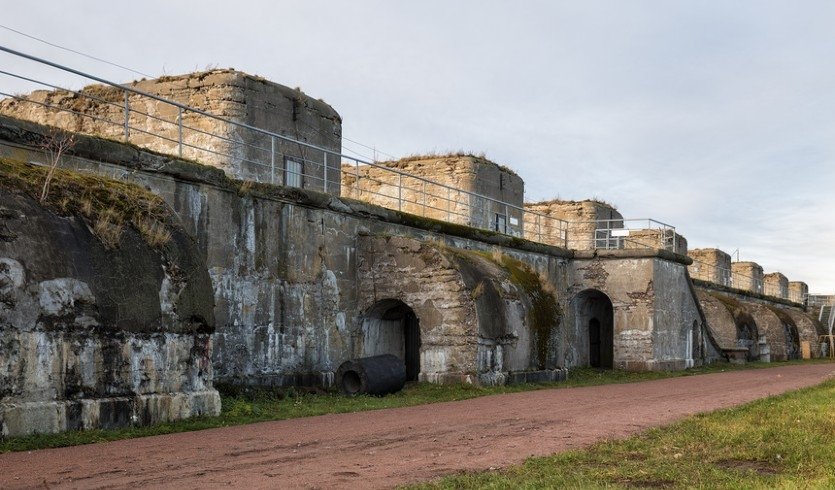 Мужской праздник – «Форт Боярд» на Форте «Константин» – профессиональные праздники от 9800 рублей