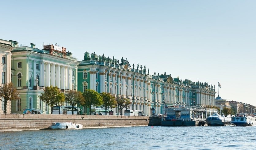 Ужин-круиз по Парадной Неве – водные обзорные от 1800 рублей Ужин-круиз по Парадной Неве – водные обзорные от 1800 рублей