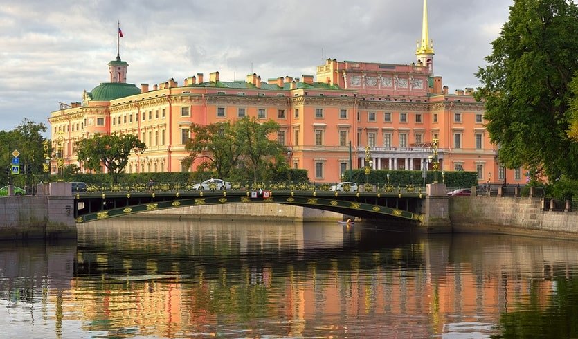  Михайловский замок – водные обзорные от 950 рублей