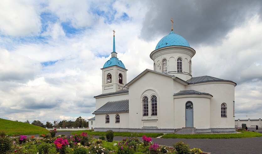 Благословленный край (Покрово-Тервенический монастырь и Акулова Гора) — фото № 3 — Фотобанк Лори / Валентина Качалова Благословленный край (Покрово-Тервенический монастырь и Акулова Гора) — Автобусные загородные