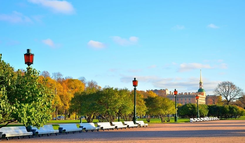 Вокруг Марсова поля –Пешеходные экскурсии от 600 рублей