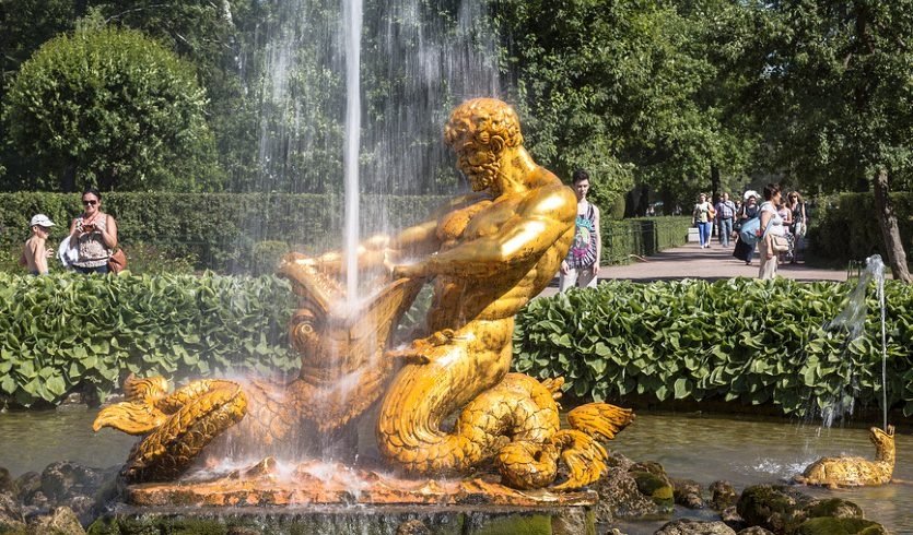 Peterhof (English) – загородные экскурсии