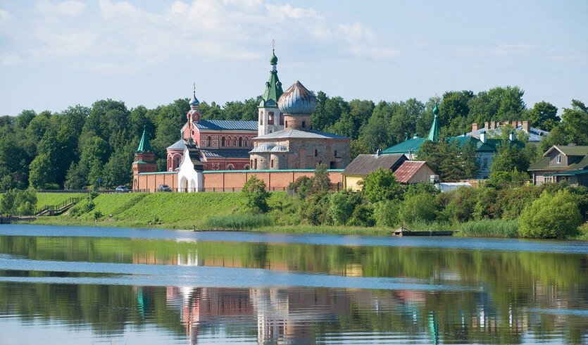 Зеленецкий монастырь и Старая Ладога — Автобусные загородные
