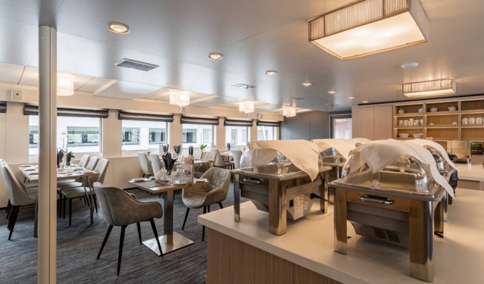 Бар-ресторан «Нева»