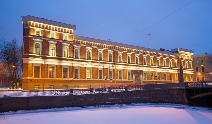 «Кругом света под Андреевским флагом» (Центральный военно-морской музей) – новогодние программы для школьных групп от 1850 рублей