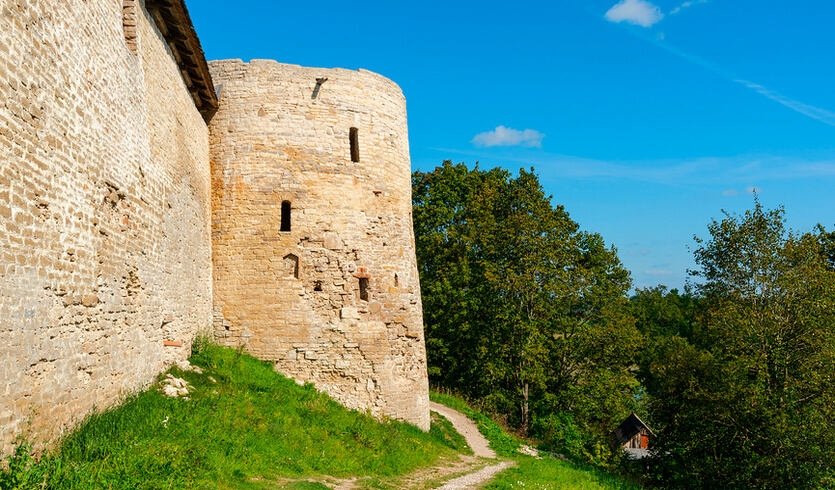 Псков, Изборск, Печоры (для заказных групп) – автобусные экскурсии для организованных групп от 2250 рублей