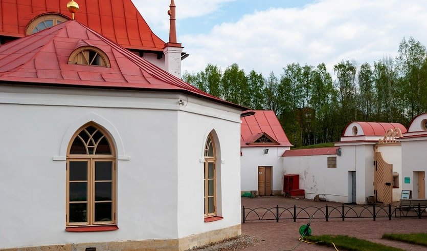 «Путь рыцаря» в Приоратском дворце (театрализованное действо) — Индивидуальные (VIP) экскурсии и туры в Санкт-Петербурге от 7200 руб.