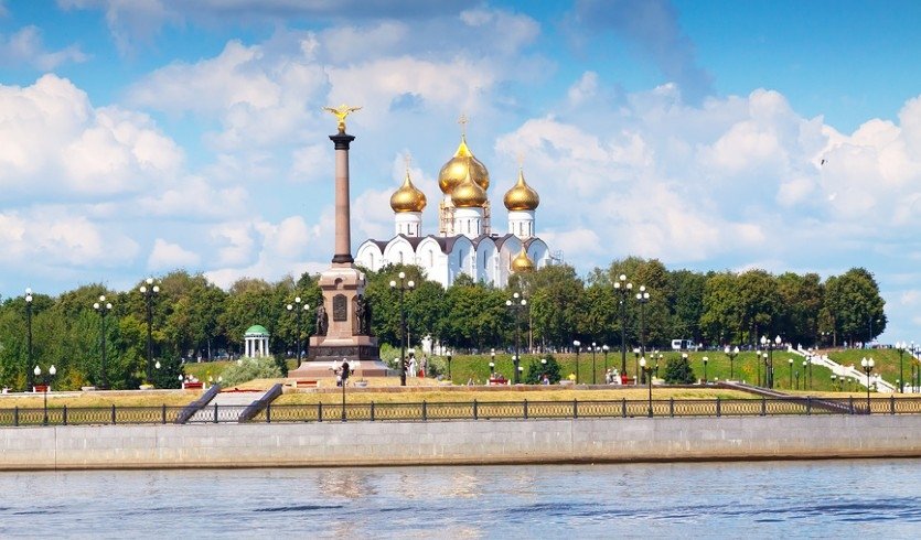 Успенский собор в Ярославле – речные круизы от 43050 рублей Успенский собор в Ярославле – речные круизы от 43050 рублей