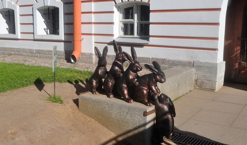 «Зайцы во время наводнения» – квесты для школьников от 550 рублей