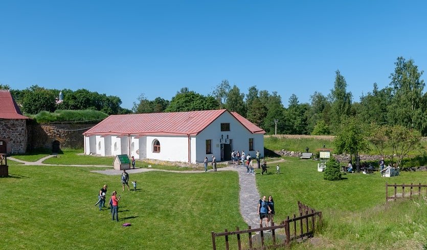 Крепость Корела и Приозерск — автобусные экскурсии от 1600 руб.