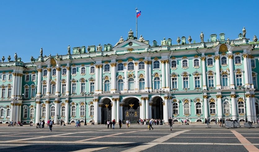 Здание Зимнего дворца – автобусные экскурсии от 1700 рублей
