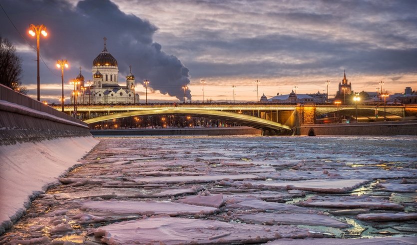 Лед на Москве-реке — Туры в Москву от 7000 рублей 