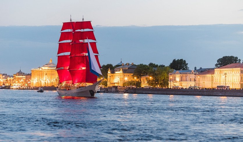 Автобусная ночная экскурсия на Алые паруса — автобусная экскурсия