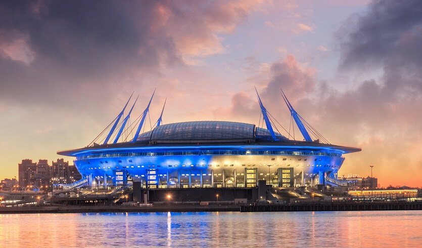 Стадион «Санкт-Петербург Арена» на Крестовском острове – водные экскурсии по рекам и каналам