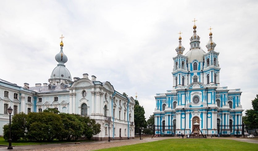 Эра Милосердия. Вокруг Смольного – пешеходные экскурсии