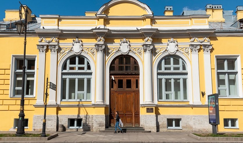 Декаданс Серебряного века — фото № 1 — Фотобанк Лори / Александр Щепин Декаданс Серебряного века — автобусная экскурсия
