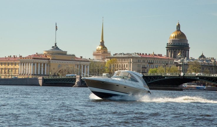 Аренда катера «Formula 34 PC» – аренда катера в СПб от 29000 рублей