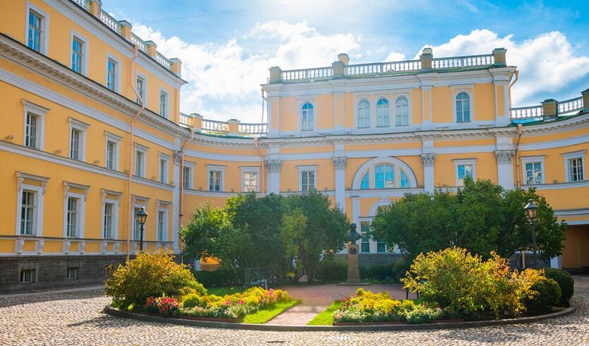 Квест «Занимательная ботаника, или О чем молчат цветы» (Музей-усадьба Державина) — Музеи