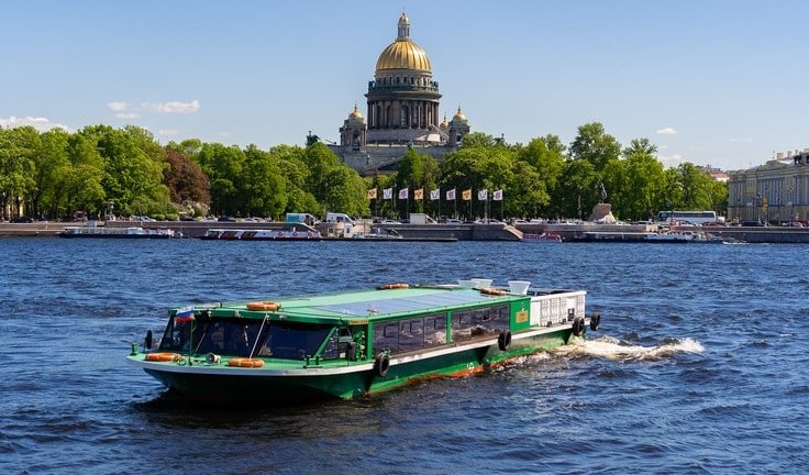 Аренда теплохода «Генерал» – аренда теплохода в СПб от 10500 рублей