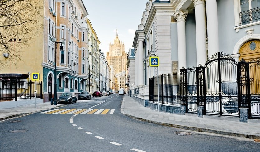 Кривоарбатский переулок – туры по России от от 17400 рублей