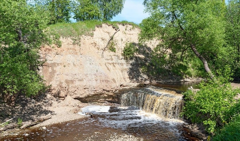 Экскурсионный поход в Саблино – фото №3 – Фотобанк Лори/ Румянцева Наталия Экскурсионный поход в Саблино – Пешеходные экскурсии