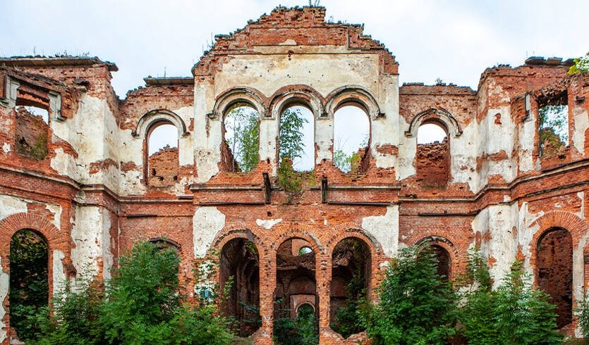 Прелестные уголки южного взморья (с посещением дворца Бельведер и Ропшинского ипподрома) – фото №3 – Фотобанк Лори / Сергей Афанасьев  Прелестные уголки южного взморья (с посещением дворца Бельведер и Ропшинского ипподрома) – автобусные загородные экскурсии