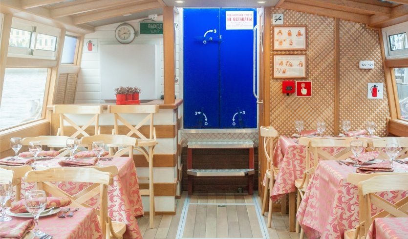 Теплоход «Афродита» – аренда теплохода от 8000 рублей