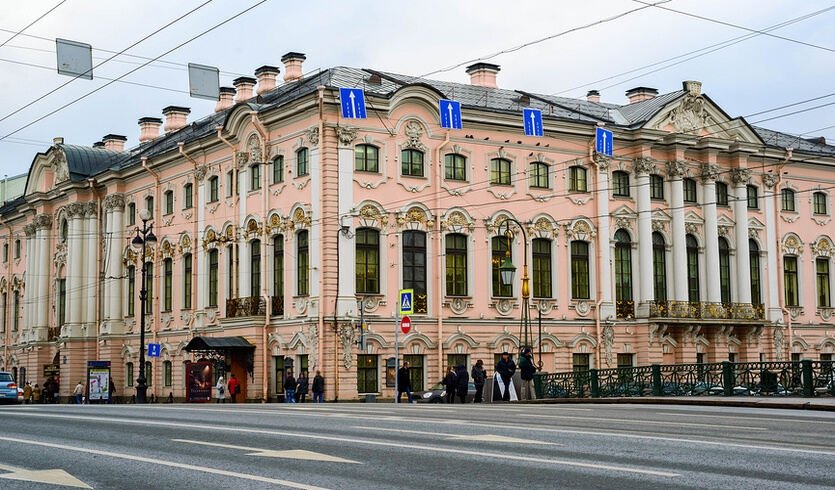 Строгановский дворец — Дворцы и особняки