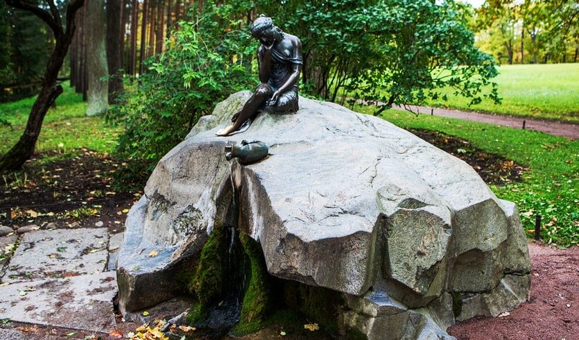 Фонтан «Девушка с кувшином». Проект Бетанкура – интерьерные экскурсии от  рублей