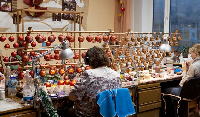 Мастер-класс по росписи елочных игрушек - Туры по России от 16450 рублей