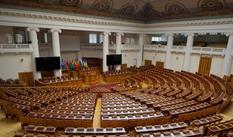 Зал штаб-квартиры Межпарламентской Ассамблеи государств СНГ – интерьерные экскурсии от 2400 рублей