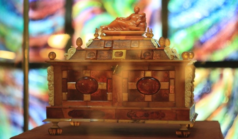 Страна Янтария — фото №1 — Прогулки / Юшина Е. Страна Янтария — экскурсия по расписанию от 26000 рублей