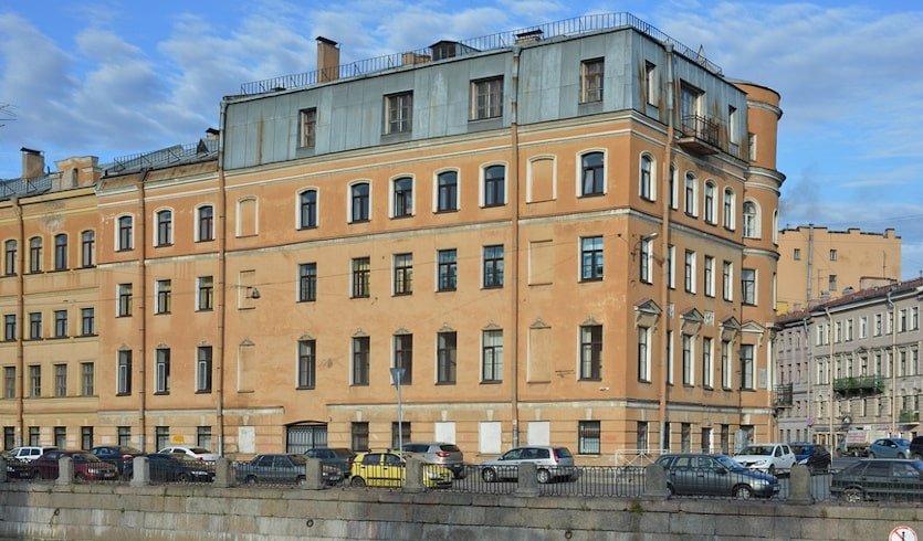 Дом, в котором жил художник И. Е. Репин — Пешеходные экскурсии от 600 рублей Дом, в котором жил художник И. Е. Репин — Пешеходные экскурсии от 600 рублей