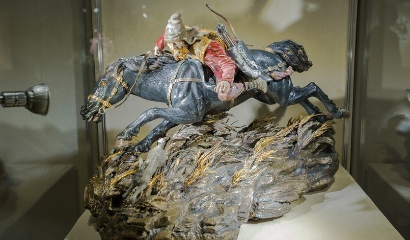 Выставка «Русский эпос в камне» (Музей Фаберже) –  музеи и общественные учреждения от 1300 рублей