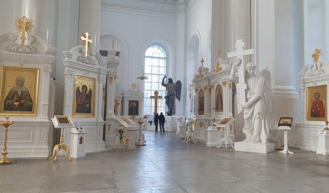 Внутри собора – сборные экскурсии для школьников в Санкт-Петербурге от 650 рублей