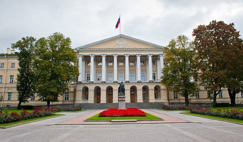 Все стили вокруг Смольного – Пешеходные экскурсии