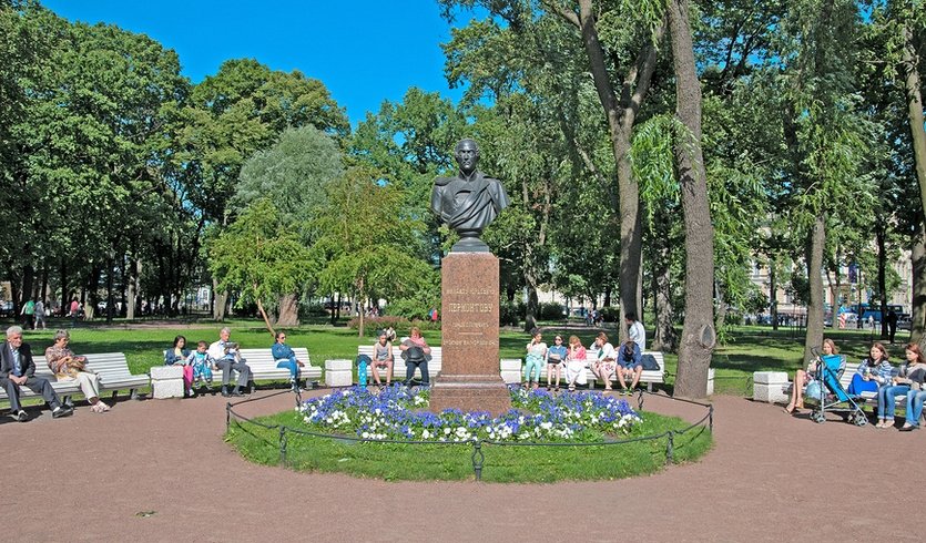 Александровский сад — Сборные экскурсии для школьников в Санкт-Петербурге  Александровский сад — Сборные экскурсии для школьников в Санкт-Петербурге